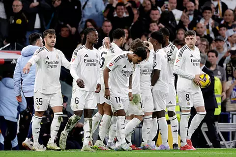 الملكي لا يستسلم.. ريال مدريد يعاقب ليجانيس في مباراة الـ5 أهداف (فيديو)